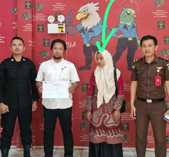 Viral di Media Sosial: "Save Ibu Supriyani", Guru SD Ditahan Polisi Setelah Menegur Siswa Nakal