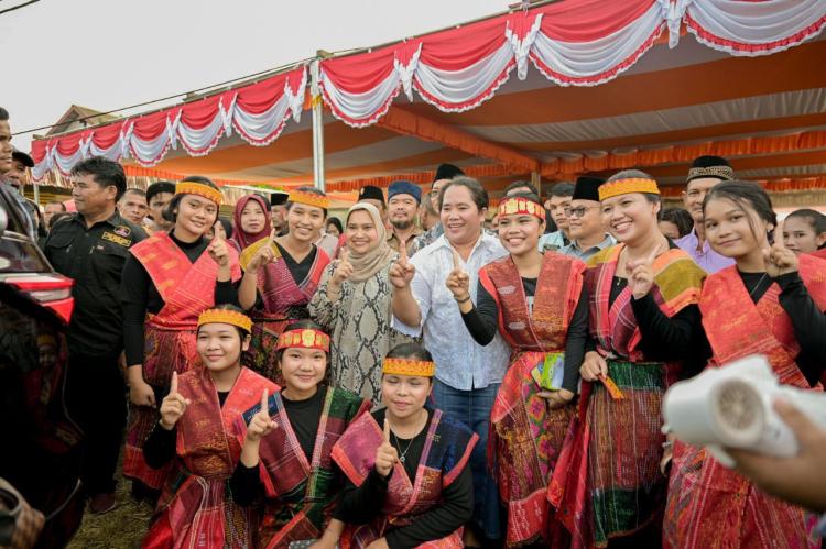 Beri Kemudahan Pengurusan Administrasi Kependudukan, Masyarakat Tengganau Siap Menangkan Kasmarni