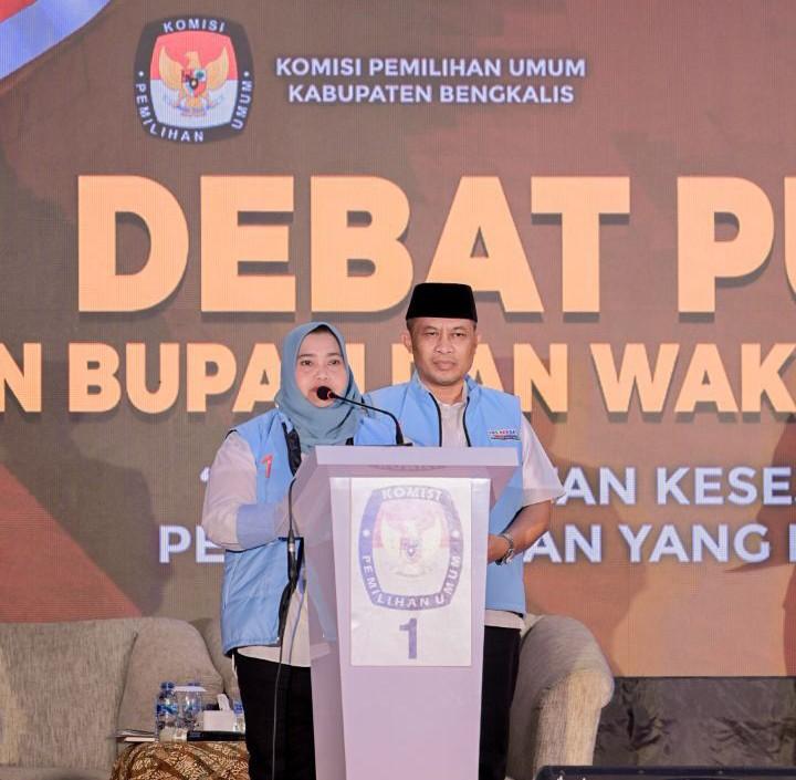 Debat Publik Kedua, Calon Bupati dan Wakil Bupati Bengkalis, Kasmarni: Pemimpin Bijak Tidak Melecehkan Orang Lain