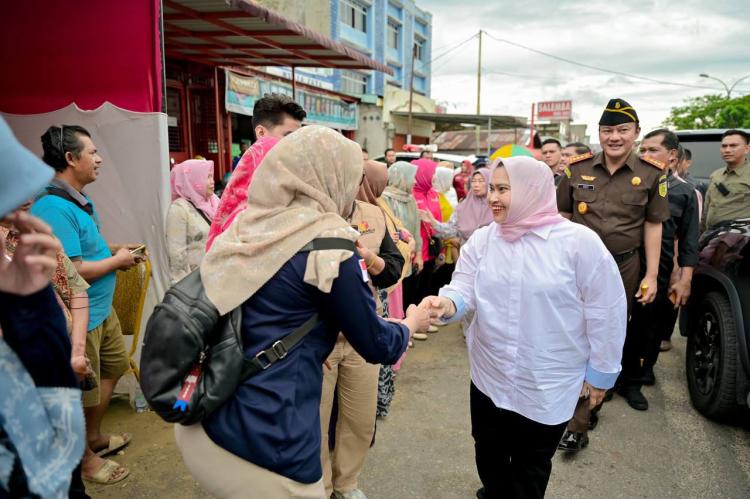 Pastikan Pilkada Kabupaten Bengkalis Berjalan Lancar, Bupati Kasmarni Bersama Forkopimda Tinjau Sejumlah TPS
