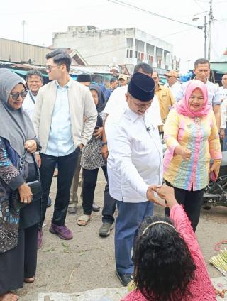 Komitmen Bangun Fasilitas Pasar, H Muhammad Nasir Sapa Pedagang Pasar Duri