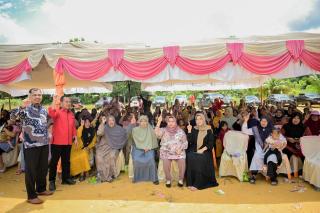 Sejak Masuk ke Wilayah Bengkalis, Warga Bukit Abbas Rasakan Kepedulian Kasmarni
