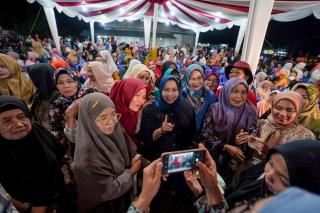 Angka Kelulusan Semakin Meningkat, Kasmarni akan Tuntaskan Persoalan Tenaga Kerja di Kabupaten Bengkalis