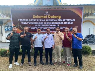 Selesai Pleno Tingkat Kabupaten, Ketua Koalisi KBS Bersatu; Terimakasih Seluruh Pihak Atas Kemenangan Paslon Kasmarni - Bagus Santoso