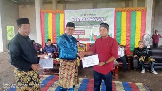 Koperasi Tani Hutan Tuah Sekato Gelar Khitanan Massal dan Serahkan Bansos Rp 120 Juta
