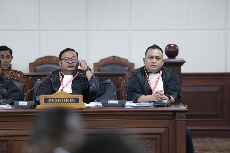 Ajukan Bukti Dugaan Kecurangan Pilkada Pekanbaru di MK, Lawyer Paslon 01 Minta Paslon 05 Diskualifikasi
