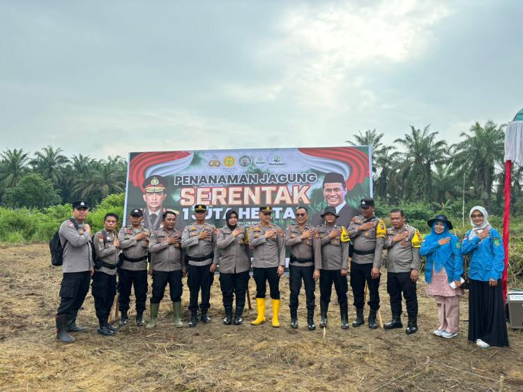 Dukung Program Asta Cita Presiden RI, Polsek Bagan Sinembah Laksanakan Penanaman Jagung Serentak