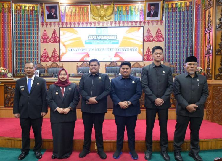 Bupati Kasmarni Sampaikan LKPJ 2024 kepada DPRD Kabupaten Bengkalis