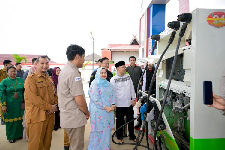 Bupati Kasmarni Tinjau SPBU di Jalur Mudik Lintas Timur Bathin Solapan