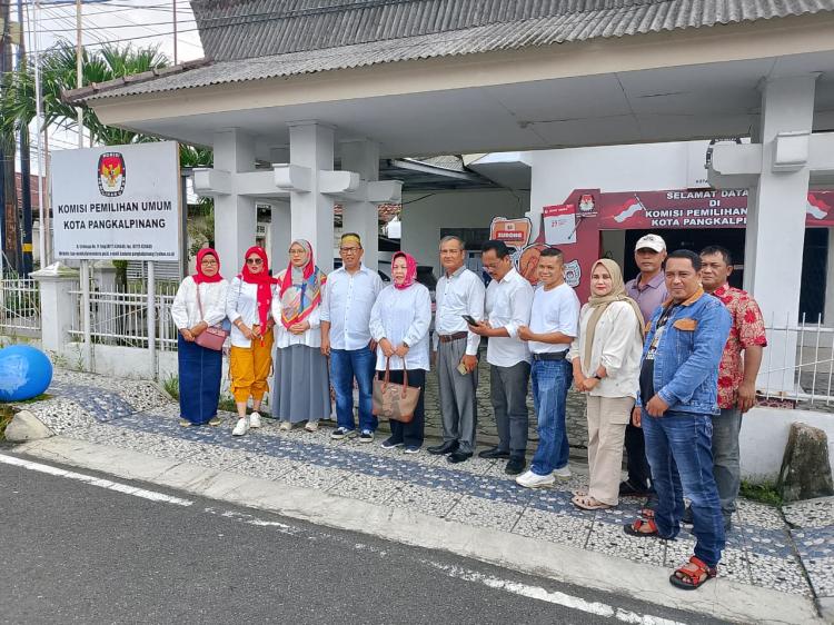 Datangi KPU Pangkalpinang, Paslon Merdeka Yakin Lolos ke Verifikasi Faktual