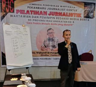 GWI RIAU Edukasi Siswa SD, SMP dan SMA Tentang Cara Praktis Menulis Berita