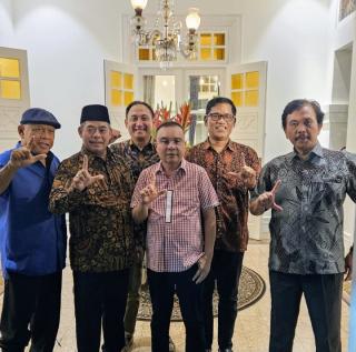 Pertemuan Don Dasco dengan Aktivis Eggi Sudjana Cs Peristiwa Realitas Bukan Sekedar April Mob
