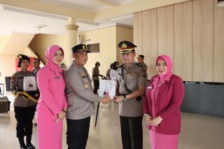 Kapolres Isa Imam Syahroni Pimpin Sertijab Kapolsek Bagan Sinembah di Selasar Mapolres Rohil