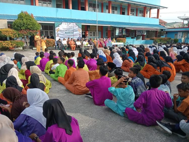 Kepsek SMK Telkom Pekanbaru Bantah Tuduhan Pungli Uang Perpisahan dan Tegaskan Tidak ada Ancaman Pada Siswa