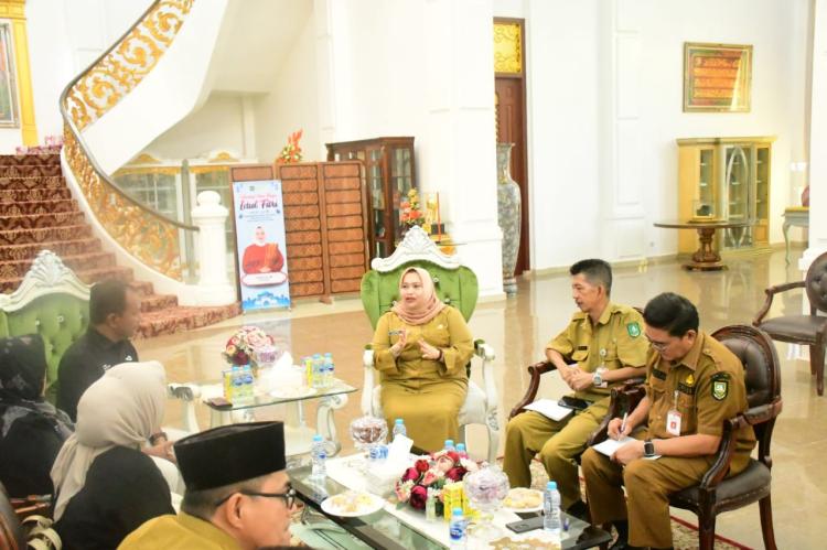 Bupati Kasmarni Terima Kunjungan Audiensi Kepala LPP TVRI Stasiun Riau