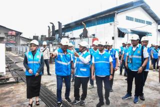 Wabup Bagus Harapkan Listrik Bawah Laut Segera Terealisasi Saat Dampingi Kunjungan Dirut Distributor PLN ke PLTD Bengkalis