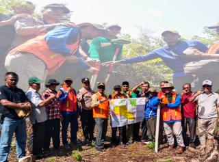 Mengacu Hasil Vertek Tim dari KLHK, Koperasi SBD Bengkalis Lakukan Penandaan Tata Batas HKm