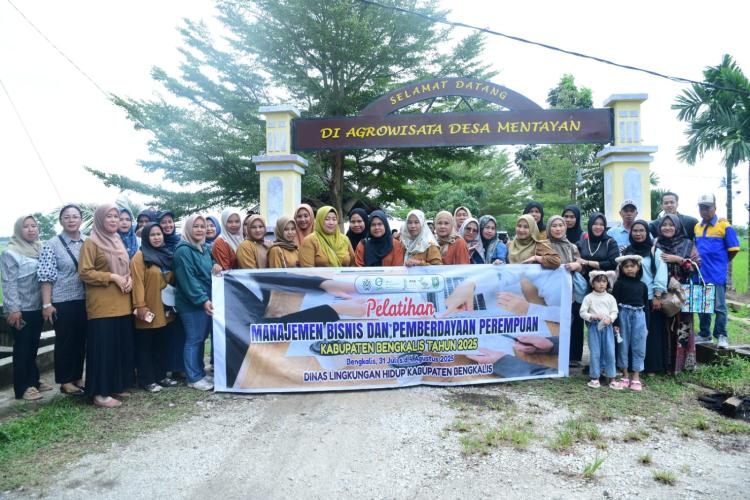 Pelatihan Manajemen Bisnis dan Pemberdayaan Perempuan Bengkalis Sukses Digelar, Peserta Peroleh Motivasi Bisnis dan Praktek Keterampilan