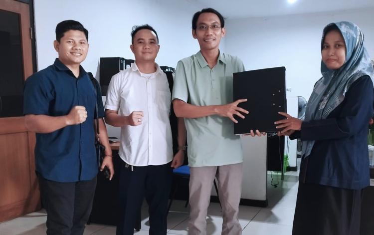 Kritik Pedas Birokrasi Babel, Edi Irawan: “Mereka Nyaman dengan Tunjangan, Tapi Abaikan Rakyat”