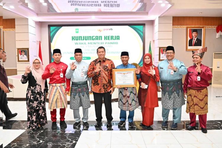 Kabupaten Bengkalis Borong Tiga Penghargaan Pelayanan Publik 