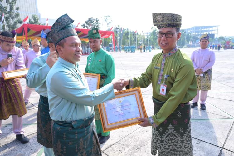Bupati Kasmarni Deklarasikan Komitmen untuk Jadikan Riau Pelopor Kawasan Hijau
