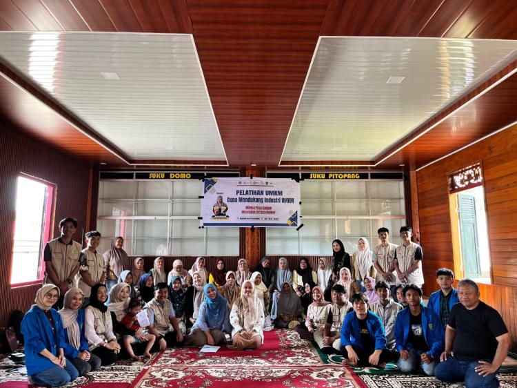 TIM PPK Ormawa Fakultas Pertanian Universitas Islam Riau Laksanakan Pelatihan Industri UMKM
