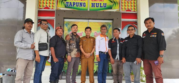 Kolaborasi Tapung Hulu Menggema: Camat dan Insan Pers Kompak Bangun Kepedulian Sosial