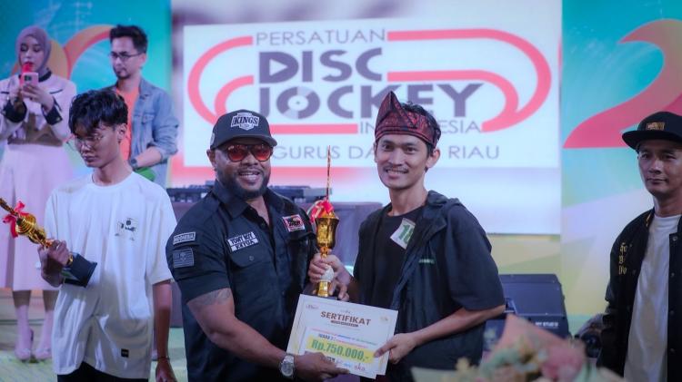 PDJI Riau Guncang Mall SKA, Kompetisi Club Mix Warnai Anniversary ke-20