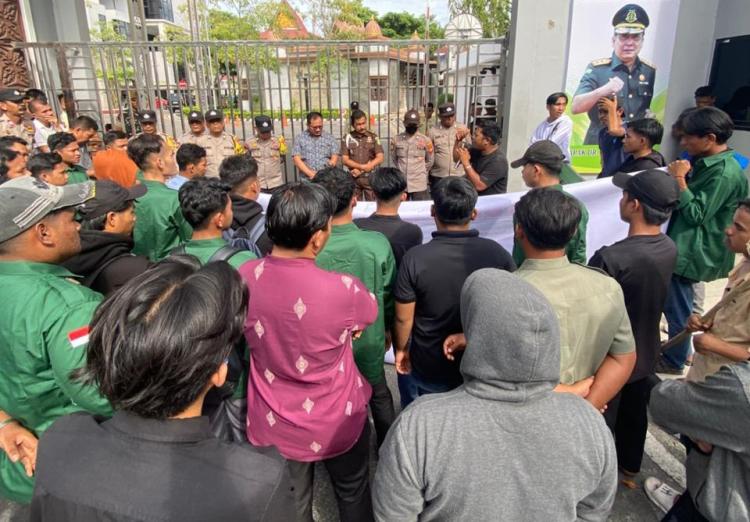 GMPR Guncang Kejati Riau: Pahlawan Tak Lagi Angkat Senjata, Tapi Lawan Koruptor Rp551 Miliar!