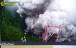 Awan Panas Menerjang, Gunung Semeru Naik ke Status Awas