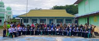 Senandung Apresiasi di Halaman Madrasah: Momen Hangat Peringatan HGN ke-80 MTs YPPI Bengkalis