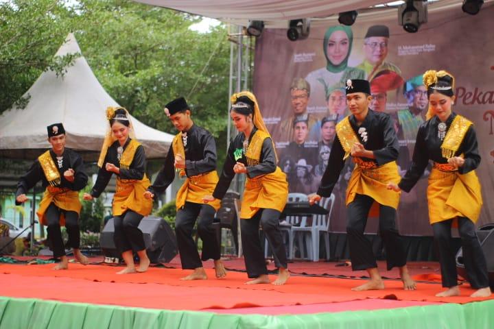 Kacip Tembaga Mengangkat Martabat Melayu Lewat Pekan Seni Negeri Laksamana Jilid III 