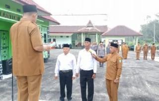 Upaya Penguatan Kelembagaan dan Pelayanan, Kades Muntai Lantik Dua Orang RT