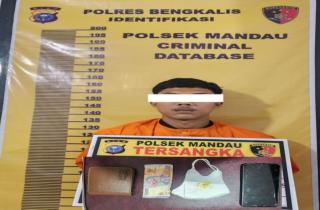 Digerebek Didepan KTV Celsius, Pria Muda di Mandau Tertangkap Simpan Ekstasi
