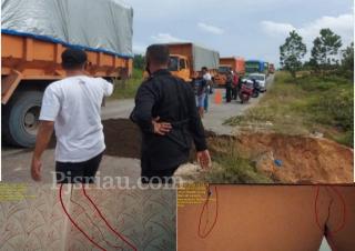 Larangan Tinggal Aturan, Truk Batubara ODOL Rusak Jalan dan Retakkan Rumah Warga