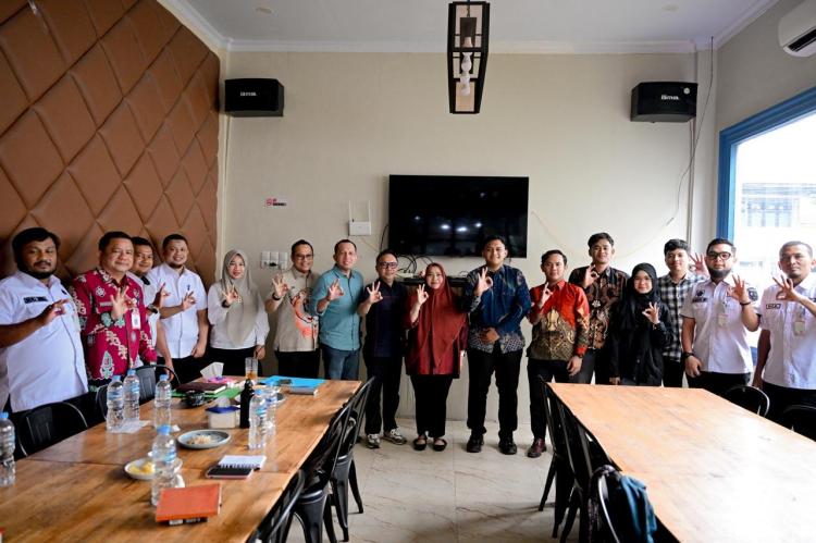 Bupati Kasmarni Apresiasi Kepedulian Mahasiswa UNRI terhadap Lingkungan Pesisir Bengkalis
