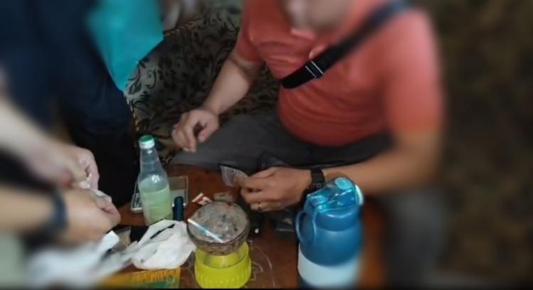 Pengedar Narkoba Pekanbaru Ditangkap, Apartemen Simpan Senpi dan Vape Etomidate